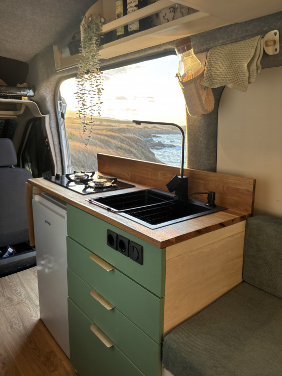 Geo Camper Van - DIY conversion